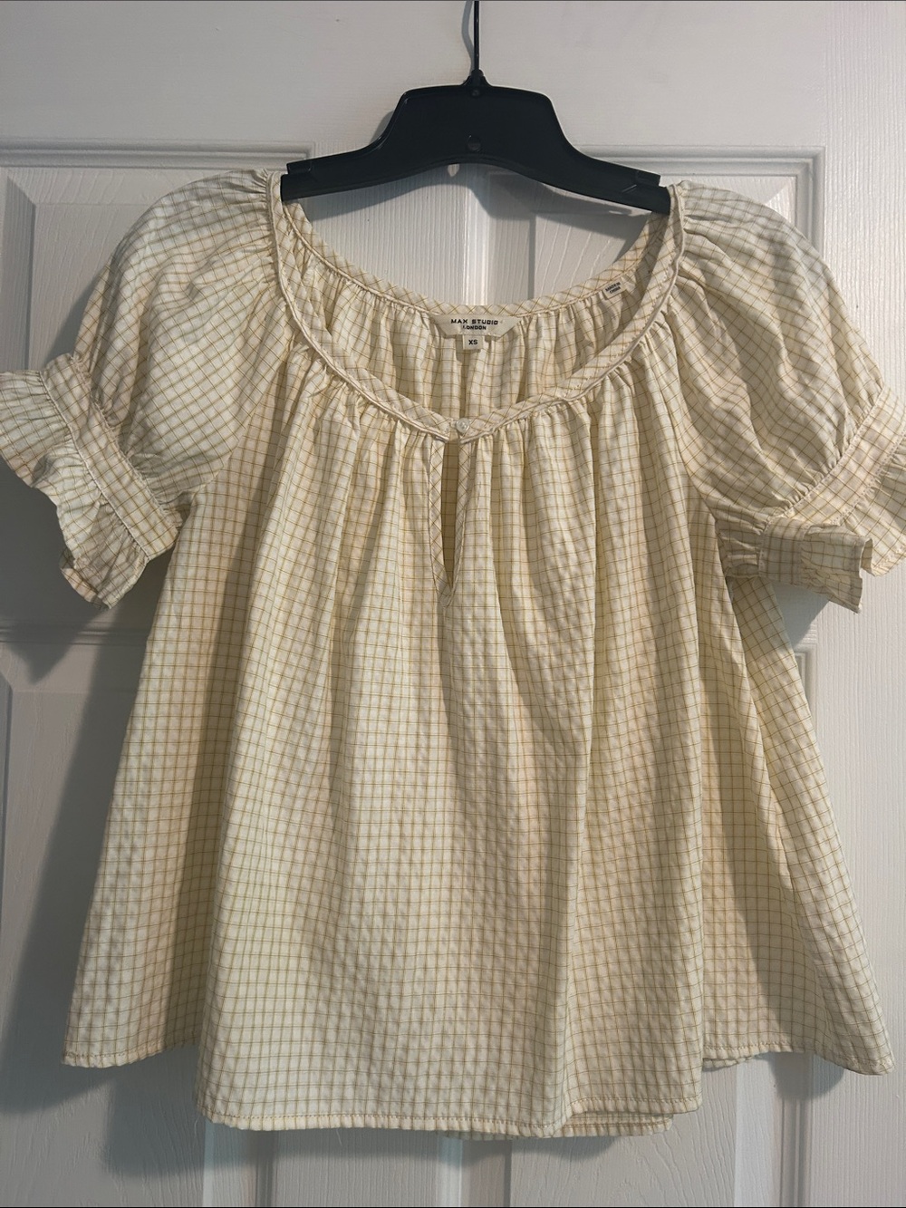 Max Studio Cream and yellow Plaid Peasant Top size XS